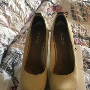 Canvass beige wedge ALDO Brand 9 womens